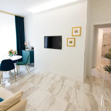 Apartment Sweet - *